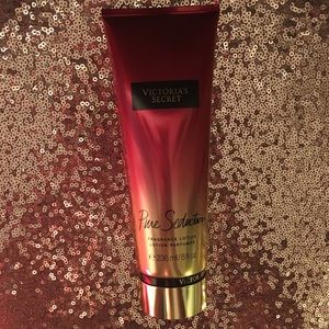 💛VS Pure Seduction Lotion💛